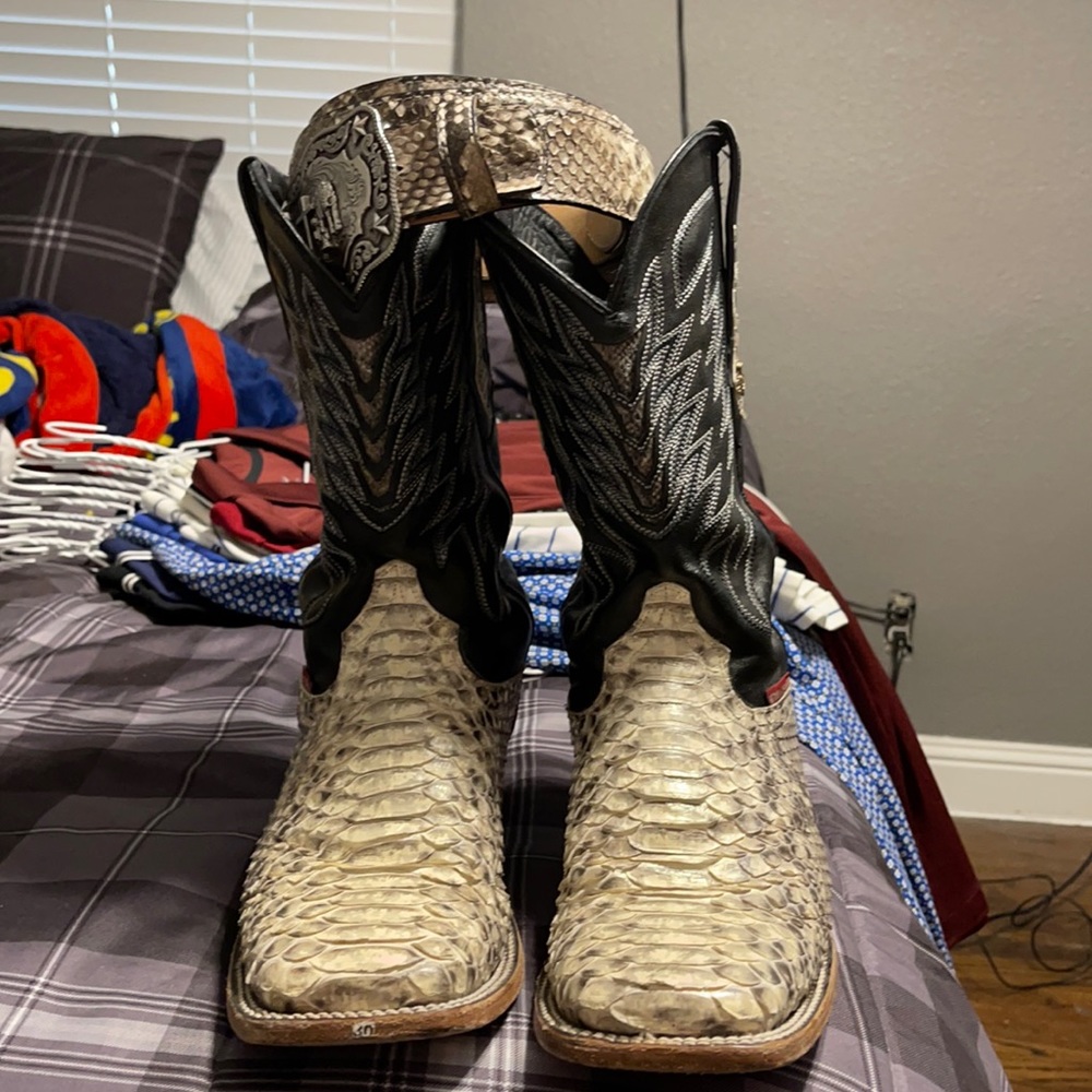 Python Boots